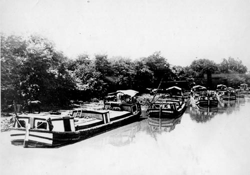 canal boats