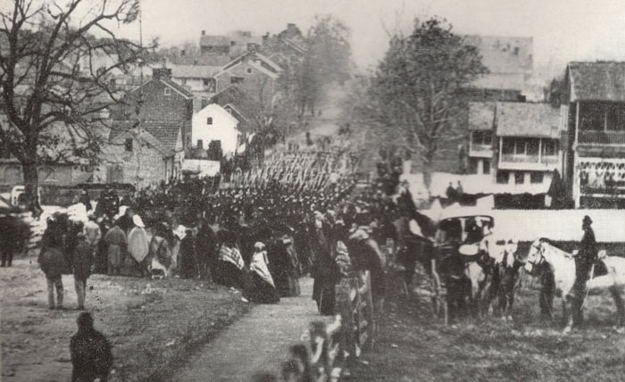 Crowd at Gettysburg