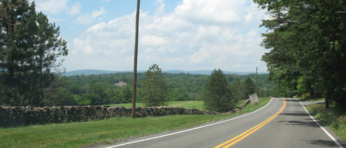 Scenery on the road south of Hamilton, view north